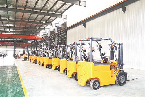 叉车0215.JPG 叉车0215.JPG