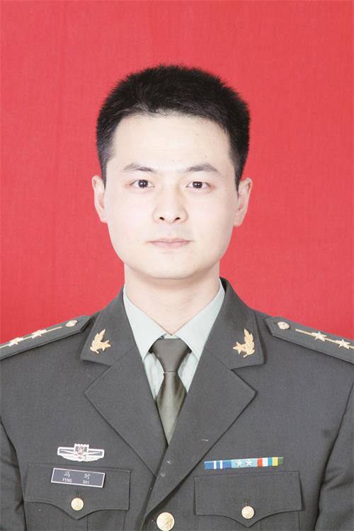 日报四版冯时证件照.jpg 日报四版冯时证件照.jpg