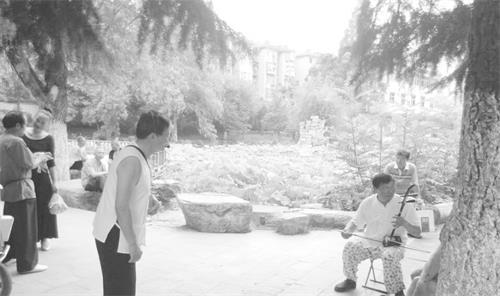 日报六版高本延 摄.jpg 日报六版高本延 摄.jpg