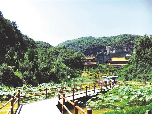 大别山石窟.jpg 大别山石窟.jpg