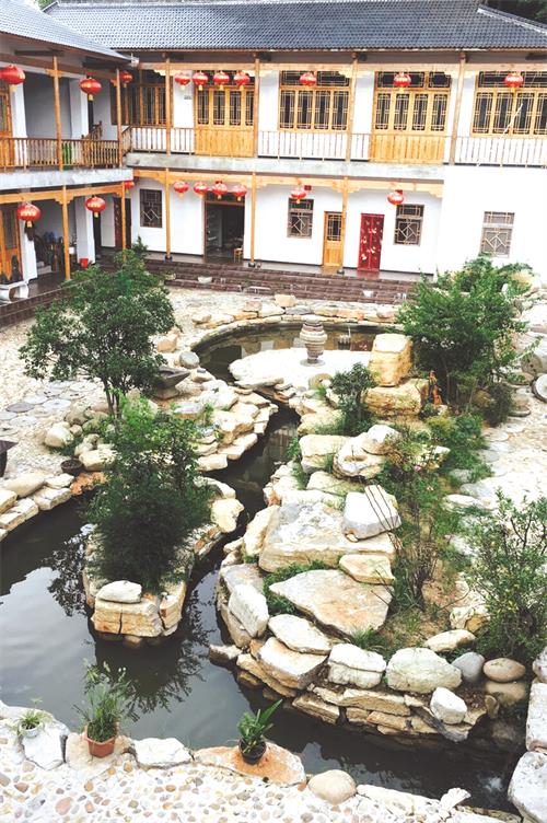 卧虎山庄.jpg 卧虎山庄.jpg