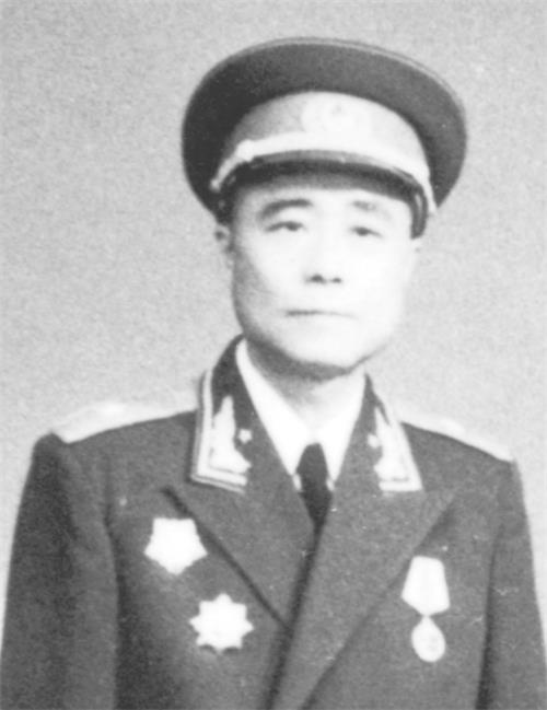 王凤梧.jpg 王凤梧.jpg