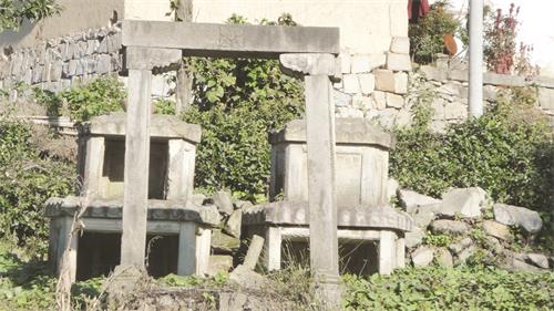 千笠寺 和尚龛 (10).JPG