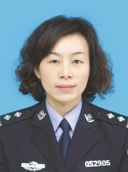 特警支队张莉.jpg