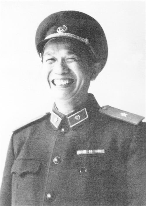 王海清.jpg 王海清.jpg