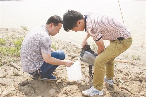 五92700143.jpg 五92700143.jpg