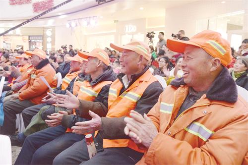 4日报一版02112.JPG 4日报一版02112.JPG