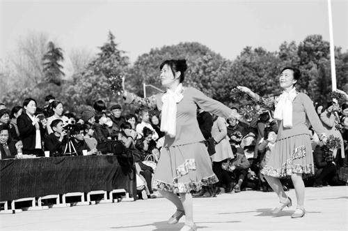 六版32400311.JPG