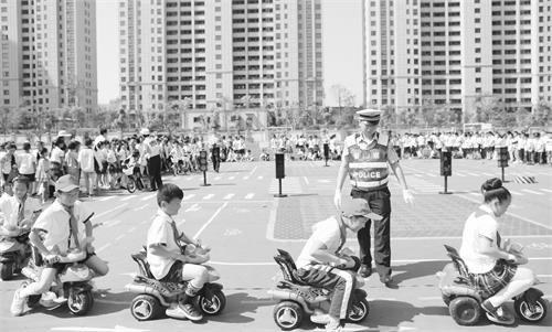 二交通宣传进校园 (1).jpg