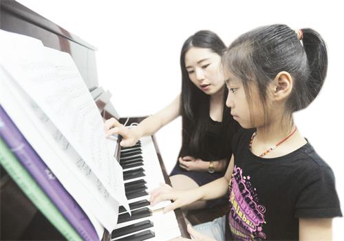 82223日报五1.jpg 82223日报五1.jpg