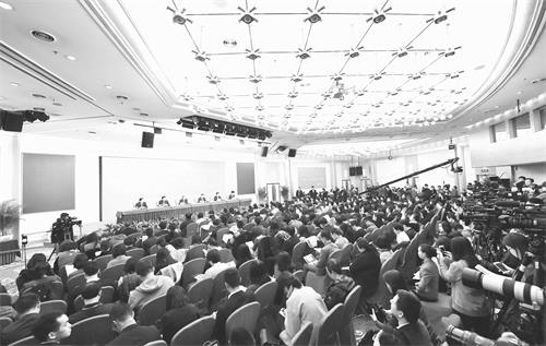 E:\电子\10月23日1234\23日三版\3版1023 2200171.JPG