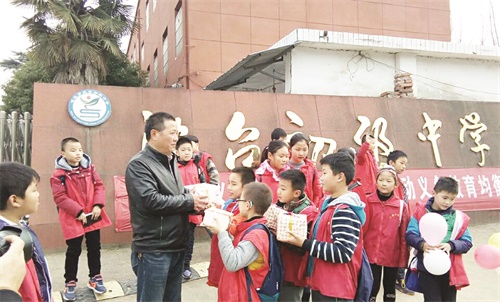 E:\12月4日5678\4日八版\看图王批量图片转换结果\4日八版2.jpg E:\12月4日5678\4日八版\看图王批量图片转换结果\4日八版2.jpg