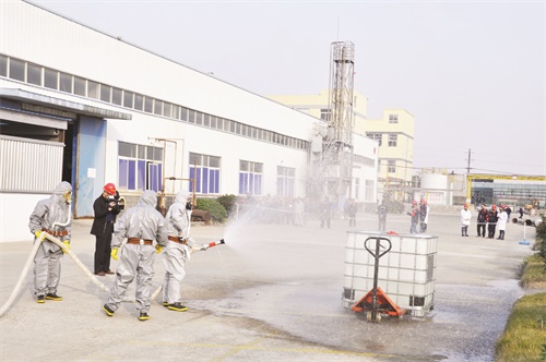 E:\12月4日5678\4日八版\看图王批量图片转换结果\B34日8版1.jpg E:\12月4日5678\4日八版\看图王批量图片转换结果\B34日8版1.jpg