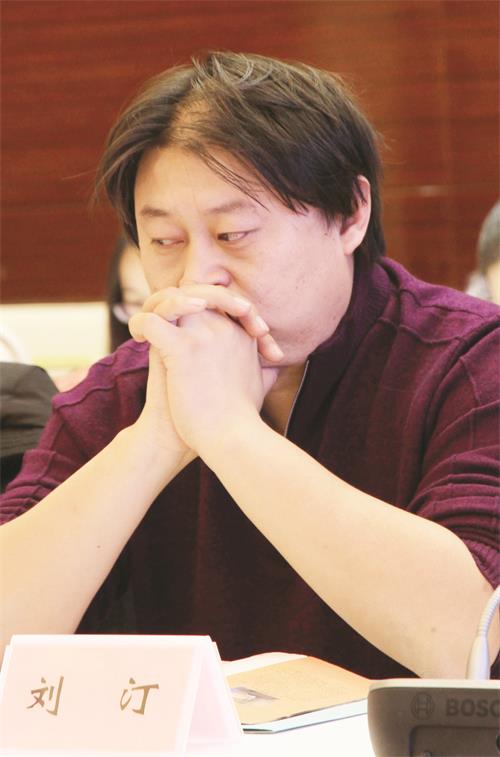 五作家 刘汀.jpg