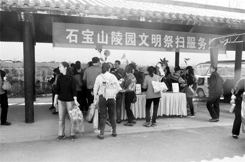 三版50300081.jpg 三版50300081.jpg