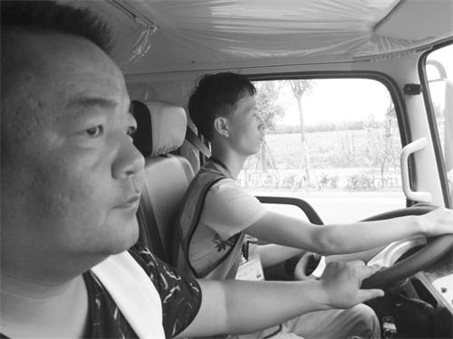 三版71700186.jpg 三版71700186.jpg