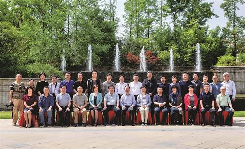 叶市长图片1.jpg 叶市长图片1.jpg