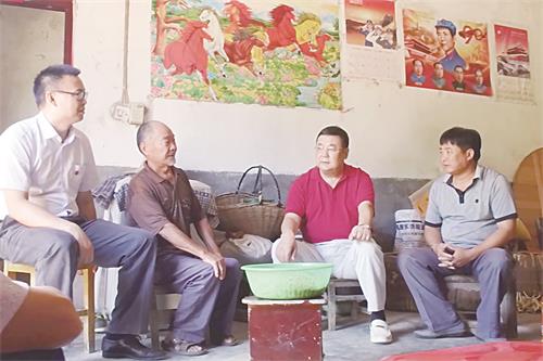 农行两会001.jpg 农行两会001.jpg